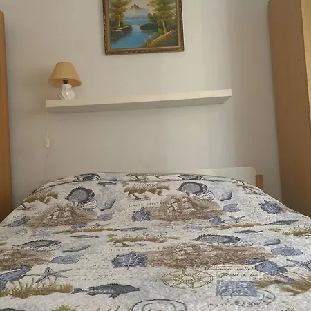 Zlotrg Apartman