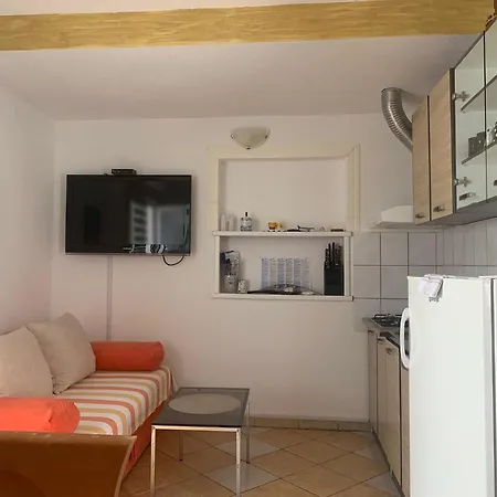 Apartman Zlotrg *