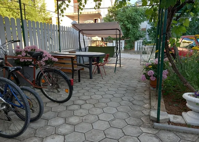 Zlotrg Apartman Vodice